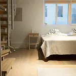 Apartment Kaksikerroksinen Asunto Ullanlinnassa Oma *