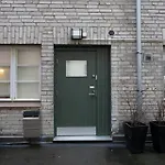 Kaksikerroksinen Asunto Ullanlinnassa Oma * Helsinki