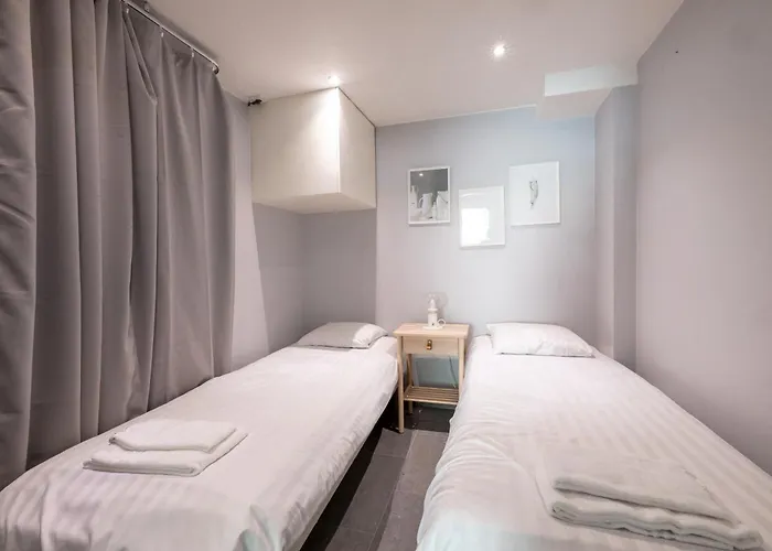 2ndhomes Unique 2-story With Sauna & Helsinki