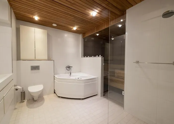 2ndhomes Unique 2-story With Sauna &