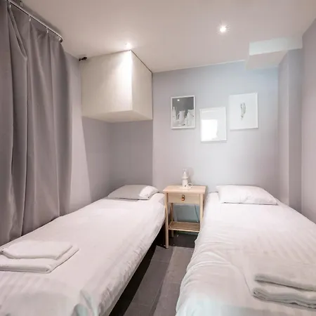 2ndhomes Unique 2-story With Sauna & הלסינקי