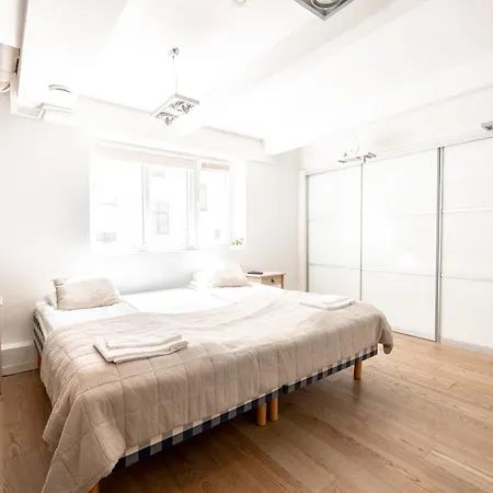 2ndhomes Unique 2-story With Sauna & דירה